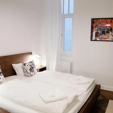 Luxury By Hi5 - Location 3-br * Budapešť
