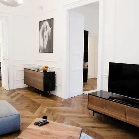 Apartmán Luxury By Hi5 - Location 3-br
