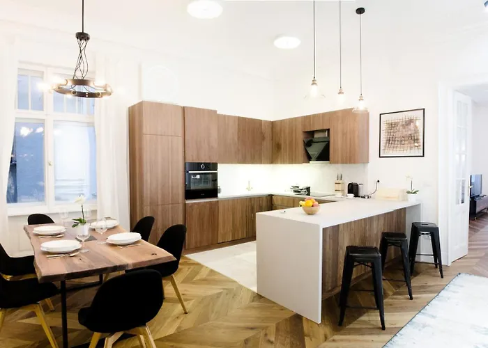 Luxury By Hi5 - Location 3-br *