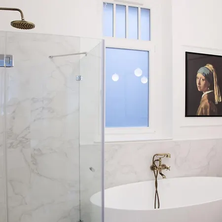 Luxury By Hi5 - Location 3-br Budapest